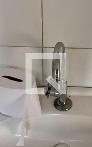 Casa para alugar com 35m², 1 quarto e 1 vaga Casa para alugar com 35m², 1 quarto e 1 vagaBanheiro