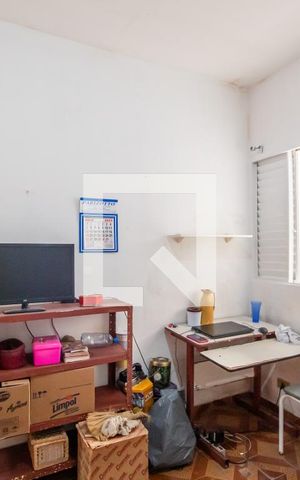 Casa à venda com 192m², 4 quartos e 2 vagas Casa à venda com 192m², 4 quartos e 2 vagasQuarto 2
