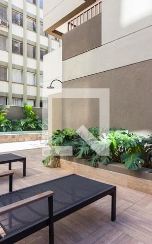Studio à venda com 25m², 1 quarto e sem vagaÁrea comum - Piscina
