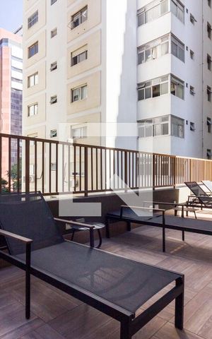 Studio à venda com 25m², 1 quarto e sem vagaÁrea comum - Piscina