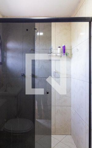 Casa para alugar com 60m², 2 quartos e sem vaga Casa para alugar com 60m², 2 quartos e sem vagaBanheiro