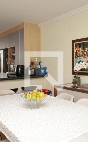Casa à venda com 158m², 3 quartos e 4 vagasCopa
