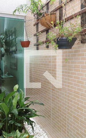 Casa à venda com 158m², 3 quartos e 4 vagasJardim de Inverno