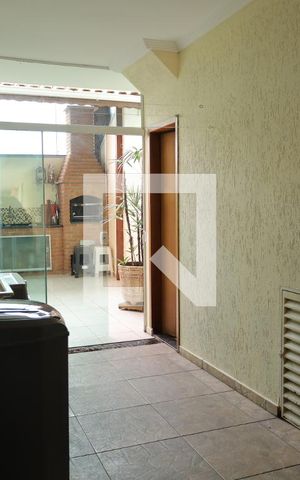 Casa à venda com 158m², 3 quartos e 4 vagasÁrea de serviço