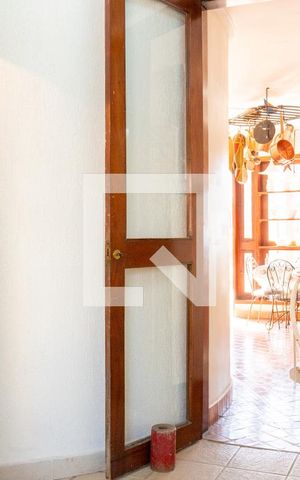 Apartamento à venda com 425m², 4 quartos e 1 vaga Apartamento à venda com 425m², 4 quartos e 1 vagaÁrea de Serviço