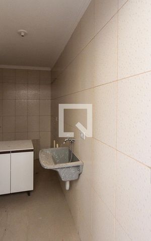 Casa para alugar com 70m², 2 quartos e 1 vaga Casa para alugar com 70m², 2 quartos e 1 vagaÁrea de Serviço