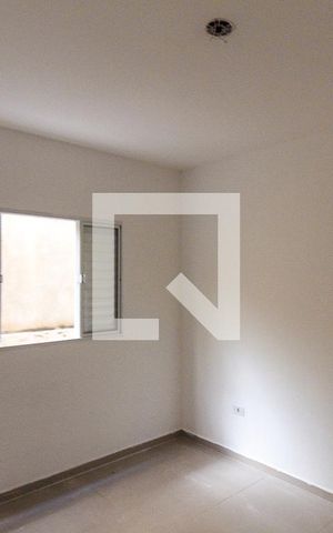 Casa para alugar com 70m², 2 quartos e 1 vaga Casa para alugar com 70m², 2 quartos e 1 vagaQuarto