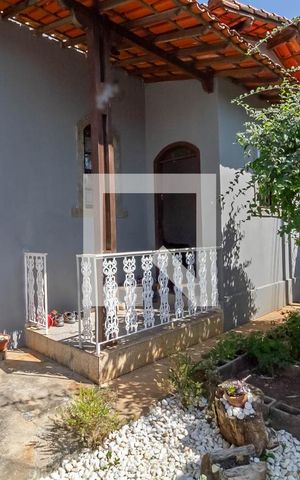 Casa à venda com 200m², 3 quartos e 1 vaga Casa à venda com 200m², 3 quartos e 1 vagaEntrada