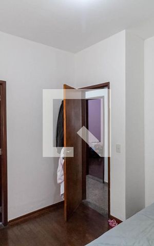 Casa à venda com 200m², 3 quartos e 1 vaga Casa à venda com 200m², 3 quartos e 1 vagaSuíte