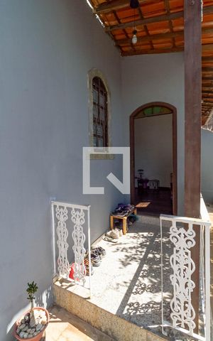 Casa à venda com 200m², 3 quartos e 1 vaga Casa à venda com 200m², 3 quartos e 1 vagaEntrada