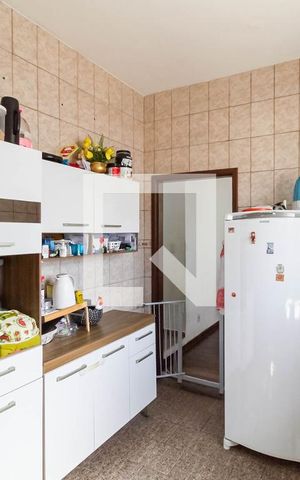 Casa à venda com 200m², 3 quartos e 1 vaga Casa à venda com 200m², 3 quartos e 1 vagaCozinha