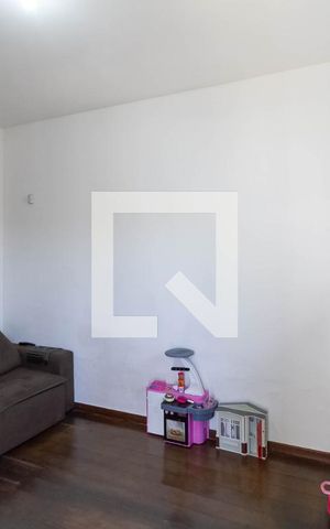 Casa à venda com 200m², 3 quartos e 1 vaga Casa à venda com 200m², 3 quartos e 1 vagaSala