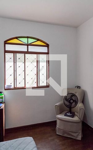 Casa à venda com 200m², 3 quartos e 1 vaga Casa à venda com 200m², 3 quartos e 1 vagaSuíte