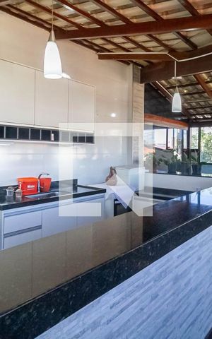 Apartamento à venda com 150m², 3 quartos e 3 vagas Apartamento à venda com 150m², 3 quartos e 3 vagasCobertura
