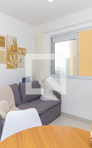 Apartamento à venda com 33m², 2 quartos e sem vaga Apartamento à venda com 33m², 2 quartos e sem vagaSala