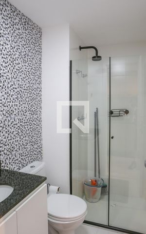 Studio para alugar com 27m², 1 quarto e sem vaga Studio para alugar com 27m², 1 quarto e sem vagaBanheiro