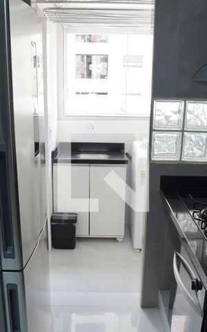 Apartamento à venda com 103m², 2 quartos e 1 vagaCozinha