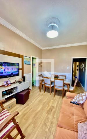Apartamento à venda com 71m², 3 quartos e 1 vaga Apartamento à venda com 71m², 3 quartos e 1 vagaSala