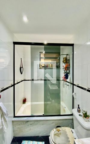 Apartamento à venda com 71m², 3 quartos e 1 vaga Apartamento à venda com 71m², 3 quartos e 1 vagaBanheiro