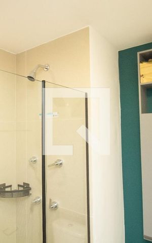 Apartamento à venda com 32m², 1 quarto e sem vaga Apartamento à venda com 32m², 1 quarto e sem vagaBanheiro, box e chuveiro