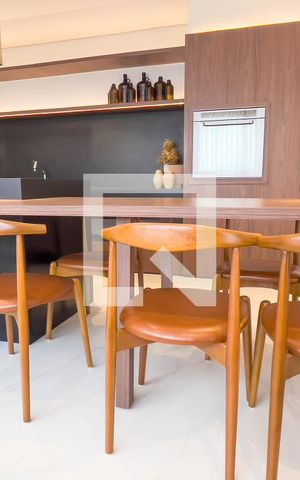 Apartamento à venda com 32m², 1 quarto e sem vaga Apartamento à venda com 32m², 1 quarto e sem vagaÁrea comum, espaço gourmet, mesa comunitária