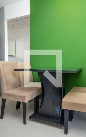 Apartamento à venda com 32m², 1 quarto e sem vaga Apartamento à venda com 32m², 1 quarto e sem vagaSala, ambiente de jantar