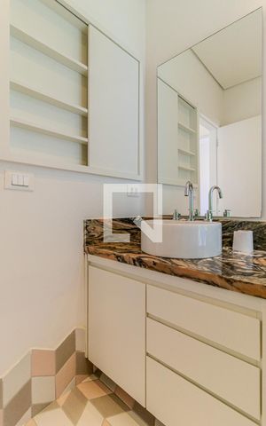 Apartamento para alugar com 88m², 1 quarto e sem vagaBanheiro