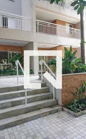 Apartamento à venda com 77m², 3 quartos e 1 vaga Apartamento à venda com 77m², 3 quartos e 1 vagaÁrea comum - Entrada do condomínio