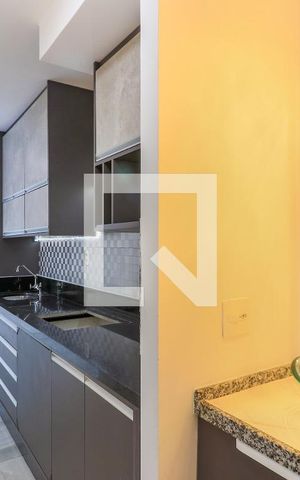 Apartamento à venda com 53m², 2 quartos e 1 vaga Apartamento à venda com 53m², 2 quartos e 1 vagaBanheiro
