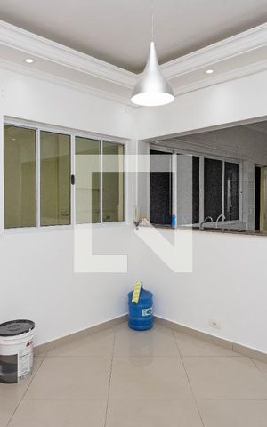Casa para alugar com 60m², 2 quartos e sem vaga Casa para alugar com 60m², 2 quartos e sem vagaSala
