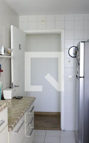 Apartamento à venda com 77m², 2 quartos e 1 vagaCozinha