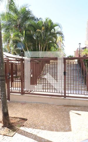 Apartamento para alugar com 42m², 1 quarto e 1 vagaFachada e portaria