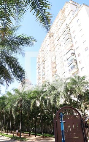 Apartamento para alugar com 42m², 1 quarto e 1 vagaFachada e portaria