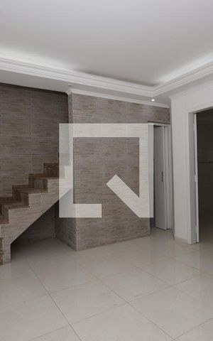 Casa à venda com 100m², 2 quartos e 2 vagasSala