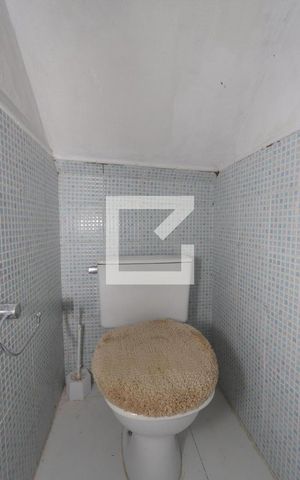 Casa à venda com 100m², 2 quartos e 2 vagasLavabo