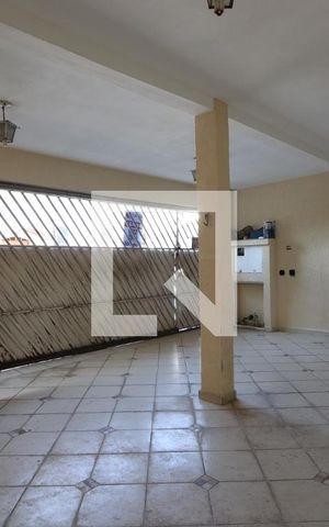 Casa à venda com 100m², 2 quartos e 2 vagasGaragem