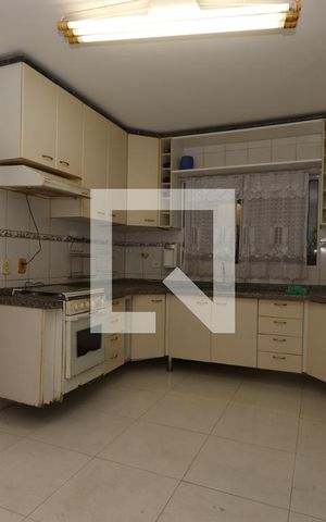 Casa à venda com 100m², 2 quartos e 2 vagasCozinha