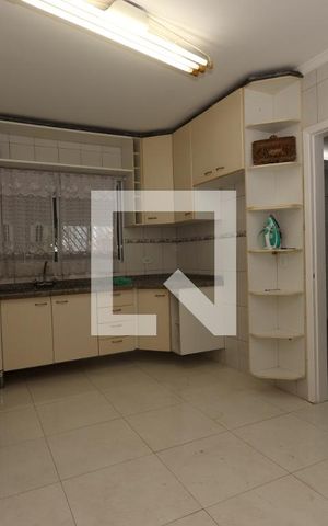 Casa à venda com 100m², 2 quartos e 2 vagasCozinha