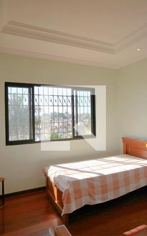 Casa à venda com 261m², 4 quartos e 2 vagasQuarto 1