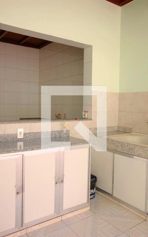 Casa à venda com 261m², 4 quartos e 2 vagasÁrea de Serviço