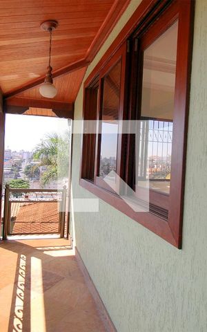 Casa à venda com 261m², 4 quartos e 2 vagasVaranda