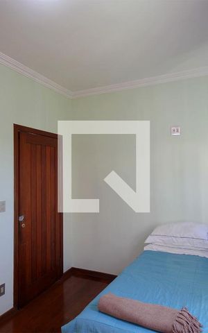 Casa à venda com 261m², 4 quartos e 2 vagasQuarto 2