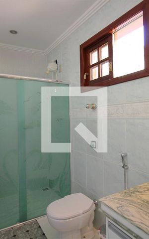 Casa à venda com 261m², 4 quartos e 2 vagasBanheiro da Suíte