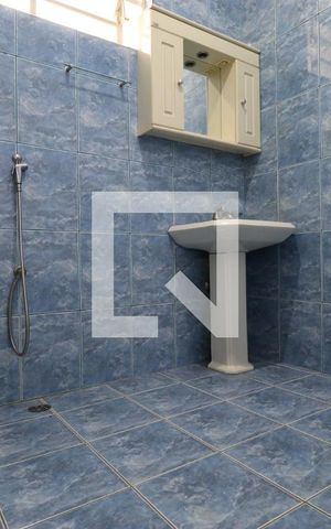 Casa à venda com 180m², 4 quartos e sem vagaBanheiro