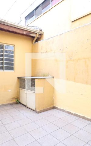 Casa à venda com 180m², 4 quartos e sem vagaQuintal