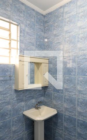 Casa à venda com 180m², 4 quartos e sem vagaBanheiro