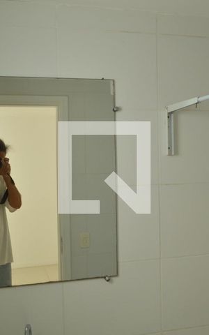 Casa de condomínio à venda com 91m², 3 quartos e 1 vaga Casa de condomínio à venda com 91m², 3 quartos e 1 vagaBanheiro da Suíte