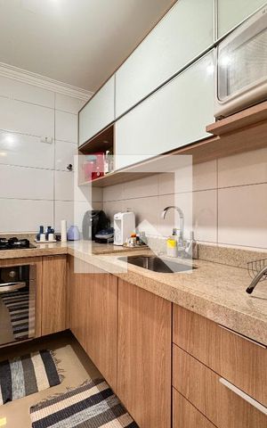 Apartamento à venda com 49m², 2 quartos e 1 vaga Apartamento à venda com 49m², 2 quartos e 1 vagaCozinha