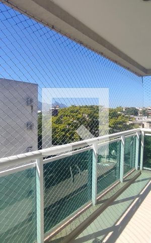 Apartamento à venda com 78m², 3 quartos e 1 vaga Apartamento à venda com 78m², 3 quartos e 1 vagaSacada