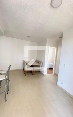 Apartamento à venda com 50m², 2 quartos e 1 vaga Apartamento à venda com 50m², 2 quartos e 1 vagaSala